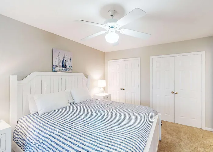 Holiday home Second Floor With Pool & Hot Tub Access Wifi Private W&d And Ac *