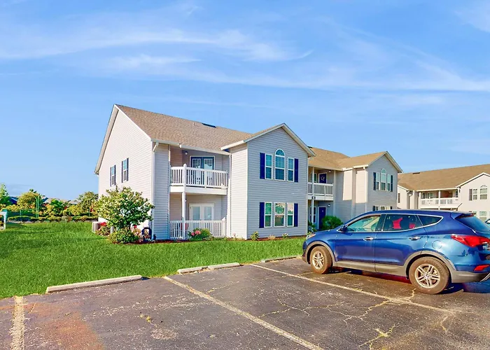 Holiday home Second Floor With Pool & Hot Tub Access Wifi Private W&d And Ac Gulf Shores